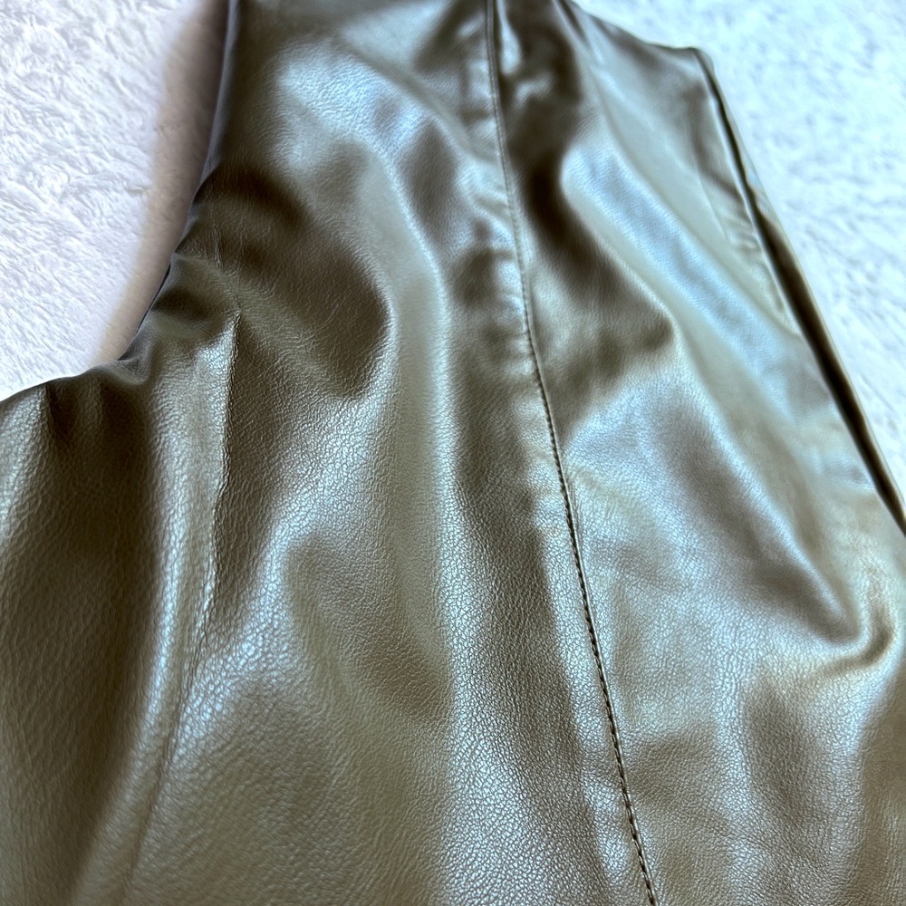 Dark khaki green pants